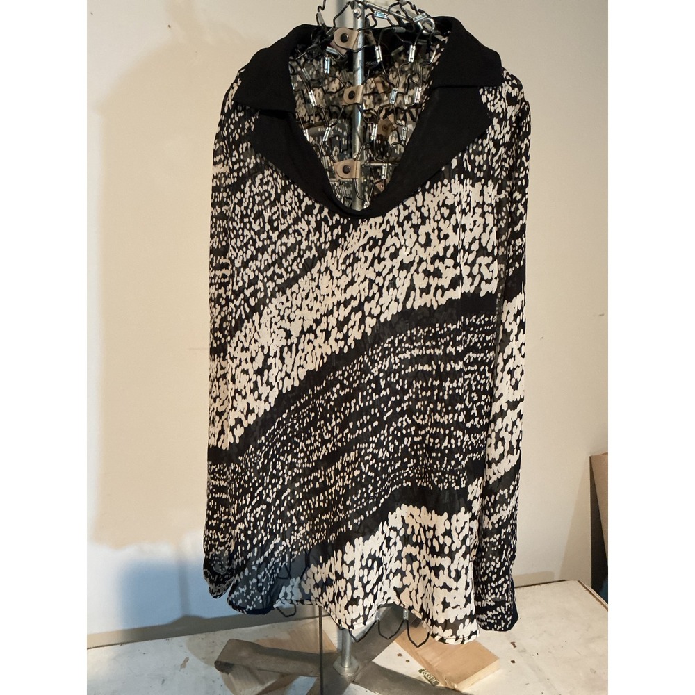 Status by Chenault Womens XL Black White Abstract Print Chiffon V-Neck Blouse
